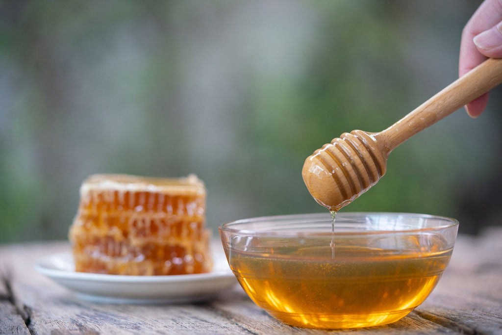 What Is Tupelo Honey? Rare Harvest, Unique Taste & Health Benefits